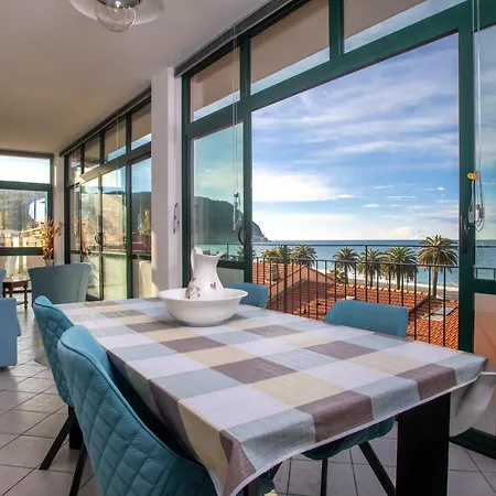 Hébergement de vacances 162 - La Veranda Sull'acqua, Fronte E Vista Mare Riva Trigoso, Posto Auto Privato Sestri Levante