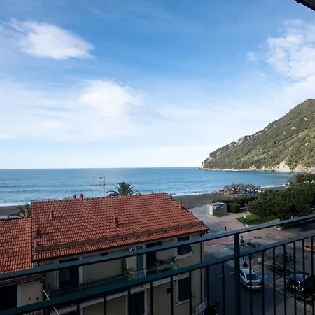 Сasa de vacaciones 162 - La Veranda Sull'acqua, Fronte E Vista Mare Riva Trigoso, Posto Auto Privato Sestri Levante