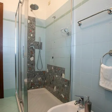 162 - La Veranda Sull'acqua, Fronte E Vista Mare Riva Trigoso, Posto Auto Privato * セストリ・レヴァンテ