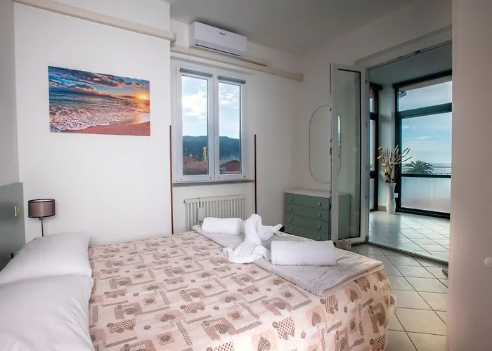 162 - La Veranda Sull'acqua, Fronte E Vista Mare Riva Trigoso, Posto Auto Privato Sestri Levante